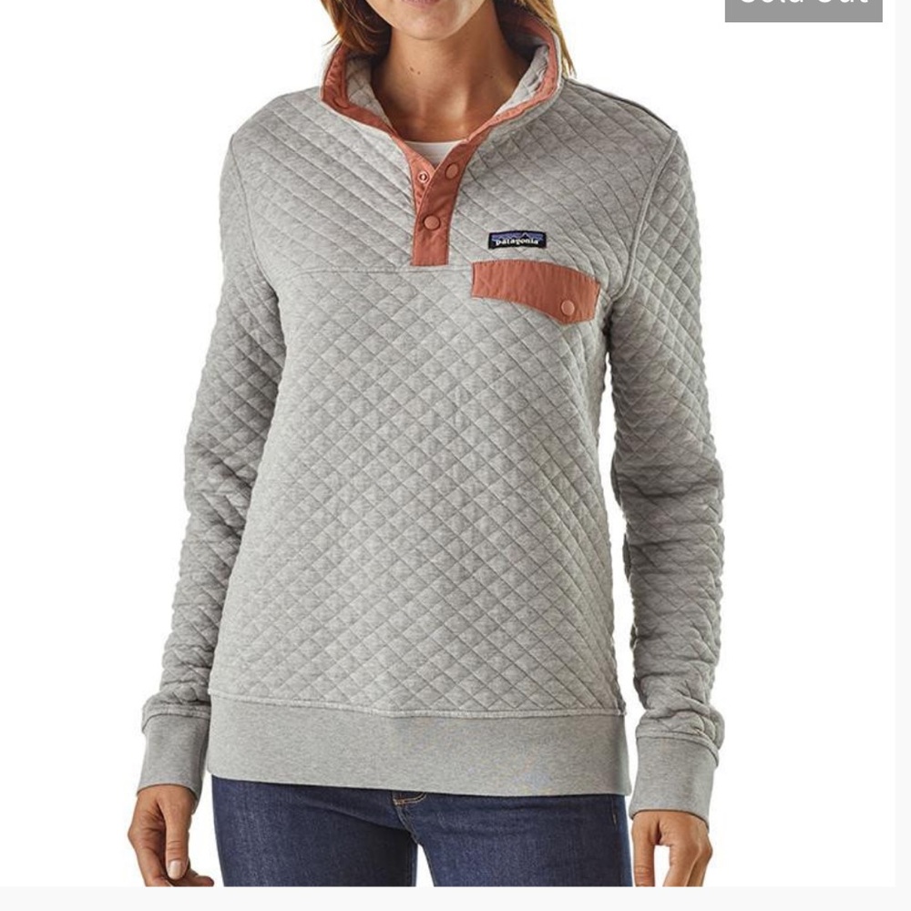 Patagonia  women’s Cream and Tan Quilted quarter snap